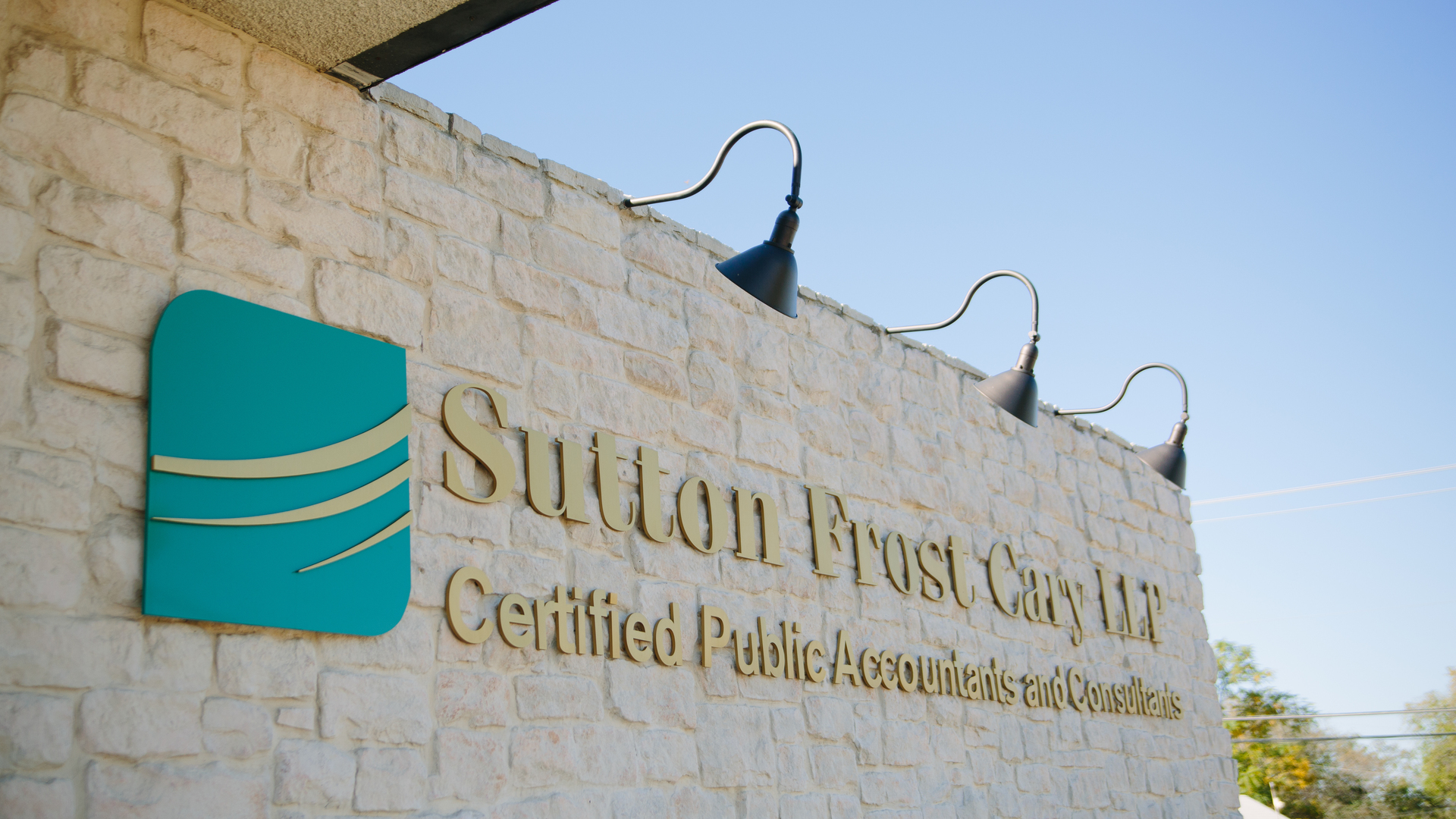 SUTTON FROST CARY LLP, ANNOUNCES MERGER OF GREENE & RUGGEBERG CPA FIRM TO FURTHER GROW AND EXPAND CLIENT SERVICES